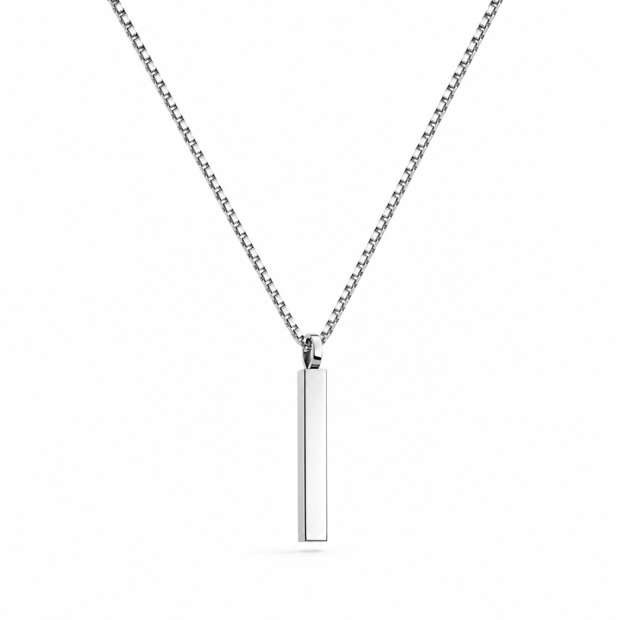 Minimal Pendant Necklace